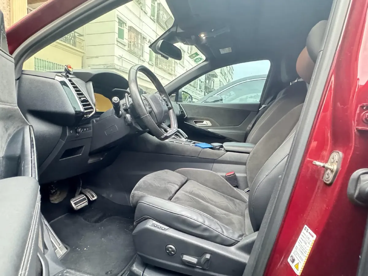 2018 DS 7 1.6T 220HP L4 8AT,autocango,china used car exporter,china ev exporter,chinese used car exporter,chinese used ev exporter