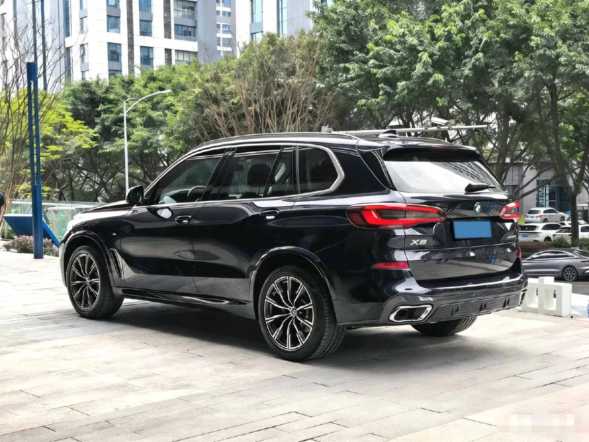 2021 BMW X5 2.0T 265HP L4 8AT,autocango,china used car exporter,china ev exporter,chinese used car exporter,chinese used ev exporter