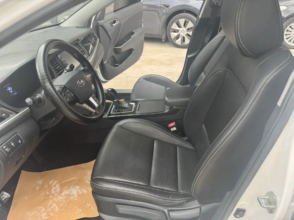 2017 Hyundai Mistra 1.6T 175HP L4 7DCT,autocango,china used car exporter,china ev exporter,chinese used car exporter,chinese used ev exporter