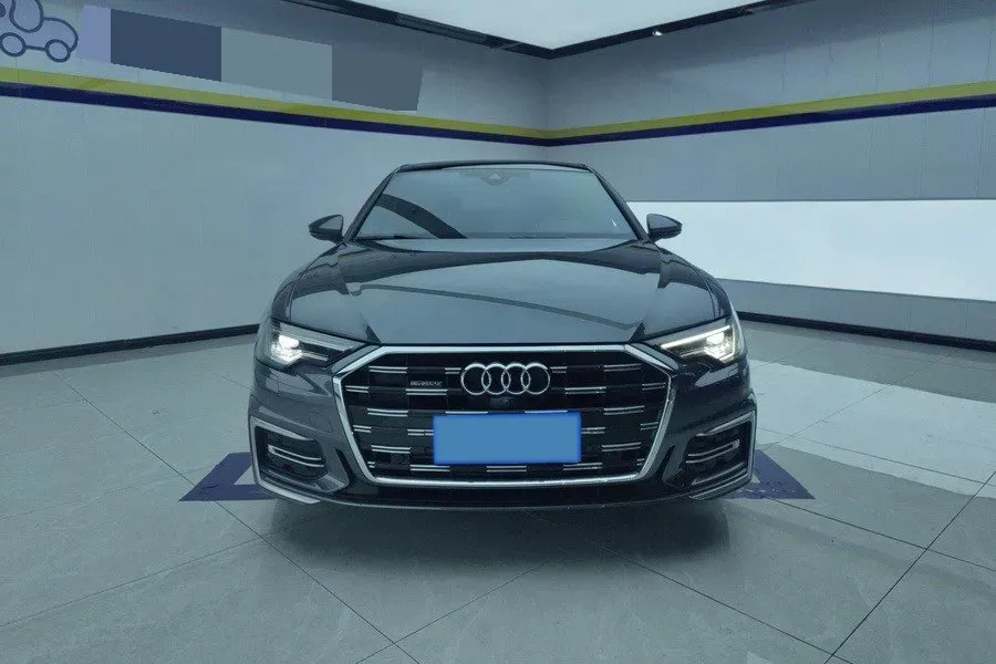 2023 Audi A6L 2.0T 245HP L4 7DCT,autocango,china used car exporter,china ev exporter,chinese used car exporter,chinese used ev exporter