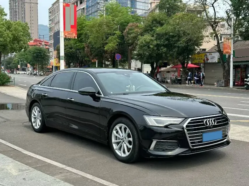 2021 Audi A6L 2.0T 190HP L4 7DCT,autocango,china used car exporter,china ev exporter,chinese used car exporter,chinese used ev exporter