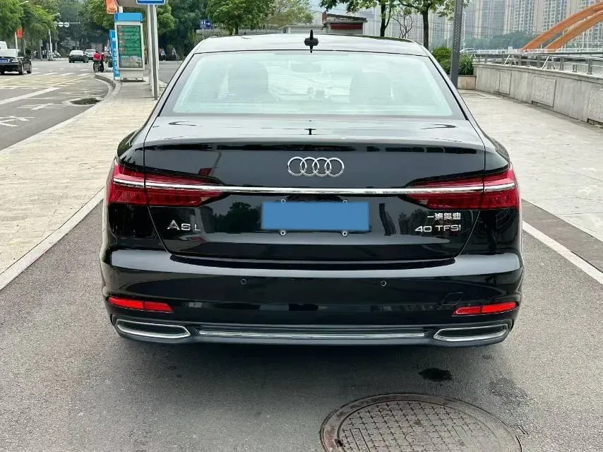 2021 Audi A6L 2.0T 190HP L4 7DCT,autocango,china used car exporter,china ev exporter,chinese used car exporter,chinese used ev exporter