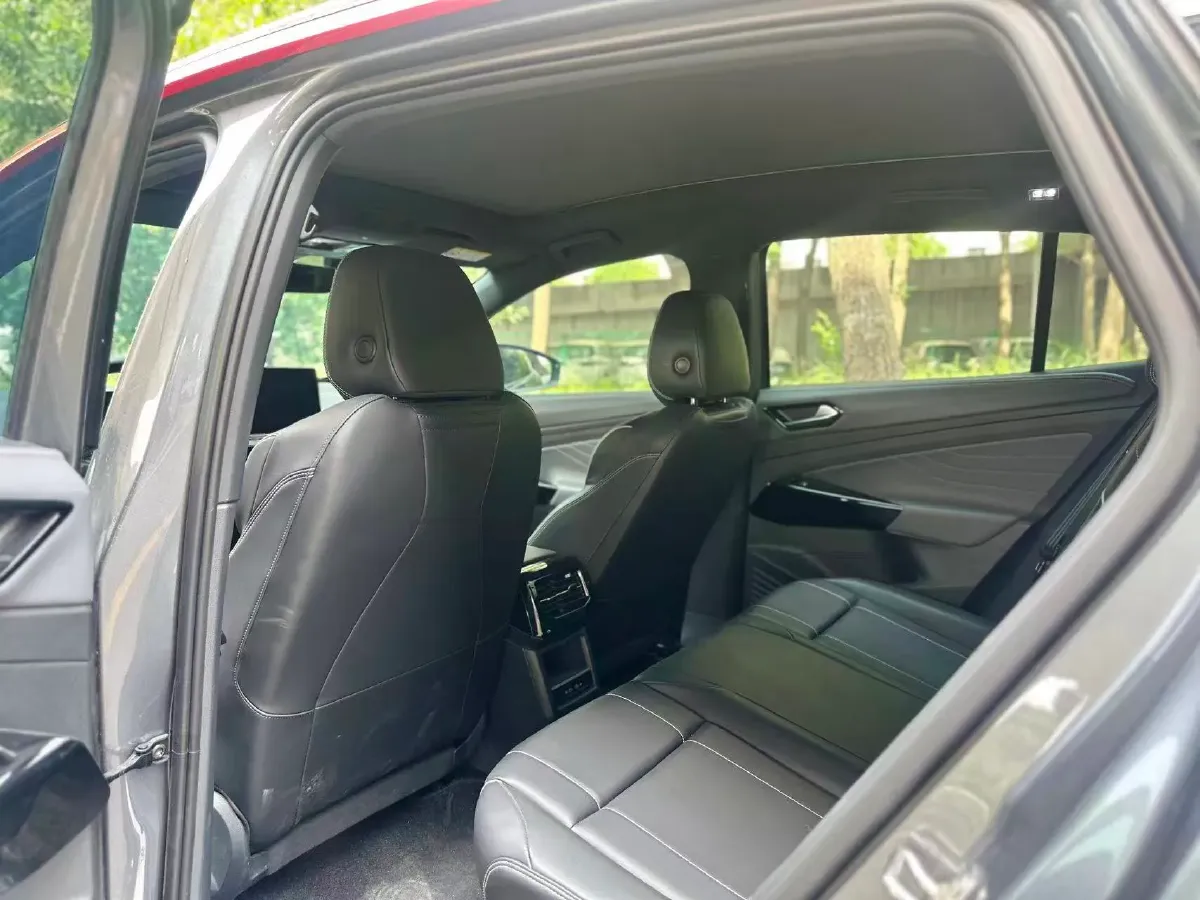 2024 Volkswagen ID.4 X BEV 52.8KWH,autocango,china used car exporter,china ev exporter,chinese used car exporter,chinese used ev exporter