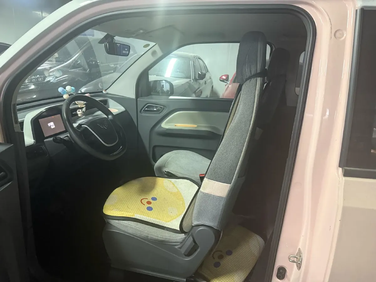 2021 WuLing HongGuang MINI EV BEV 13.9KWH,autocango,china used car exporter,china ev exporter,chinese used car exporter,chinese used ev exporter