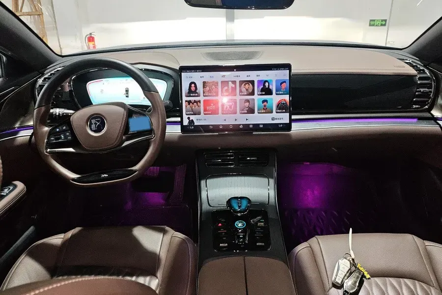 2023 BYD Han 1.5T 139HP L4 E-CVT PHEV 18.316KWH,autocango,china used car exporter,china ev exporter,chinese used car exporter,chinese used ev exporter