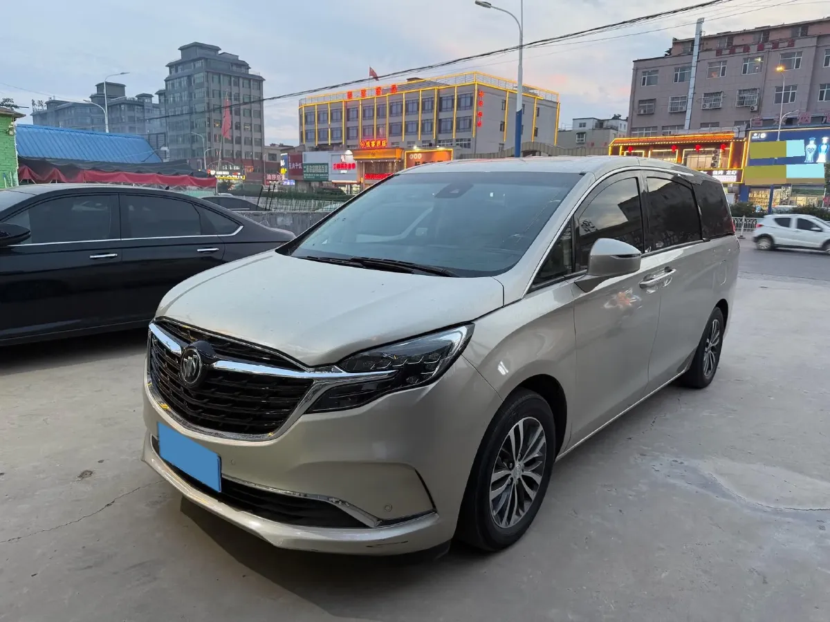 2022 Buick GL8 2.0T 237HP L4 9AT,autocango,china used car exporter,china ev exporter,chinese used car exporter,chinese used ev exporter