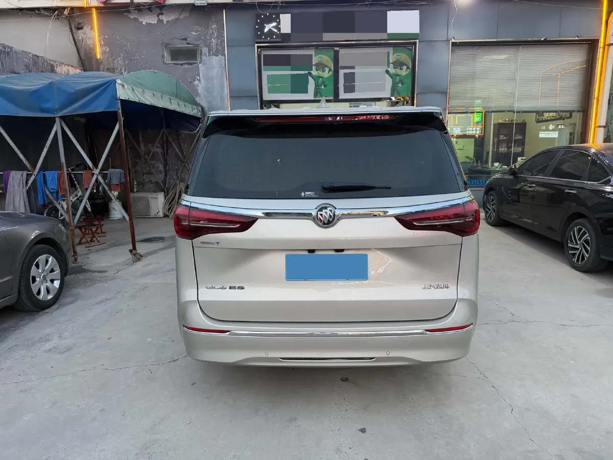 2022 Buick GL8 2.0T 237HP L4 9AT,autocango,china used car exporter,china ev exporter,chinese used car exporter,chinese used ev exporter