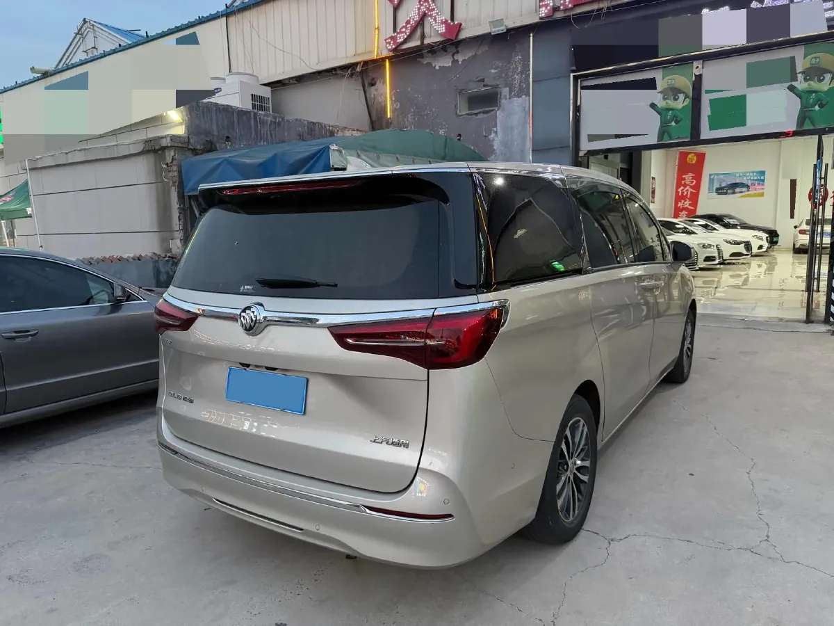 2022 Buick GL8 2.0T 237HP L4 9AT,autocango,china used car exporter,china ev exporter,chinese used car exporter,chinese used ev exporter