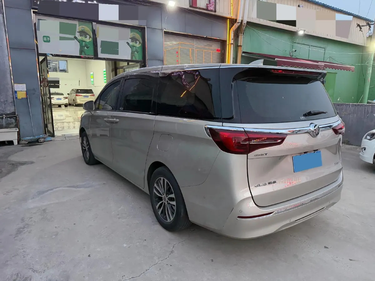 2022 Buick GL8 2.0T 237HP L4 9AT,autocango,china used car exporter,china ev exporter,chinese used car exporter,chinese used ev exporter