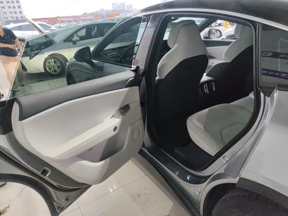 2024 ARCFOX αT5 BEV 79.2KWH,autocango,china used car exporter,china ev exporter,chinese used car exporter,chinese used ev exporter