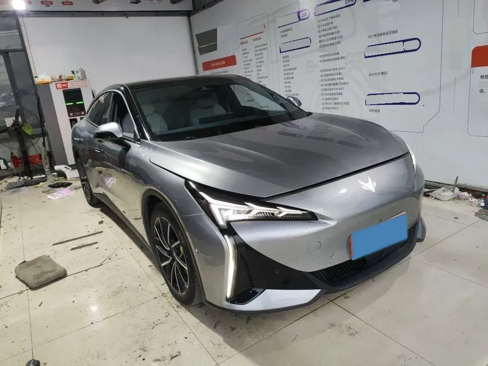 2024 ARCFOX αT5 BEV 79.2KWH,autocango,china used car exporter,china ev exporter,chinese used car exporter,chinese used ev exporter