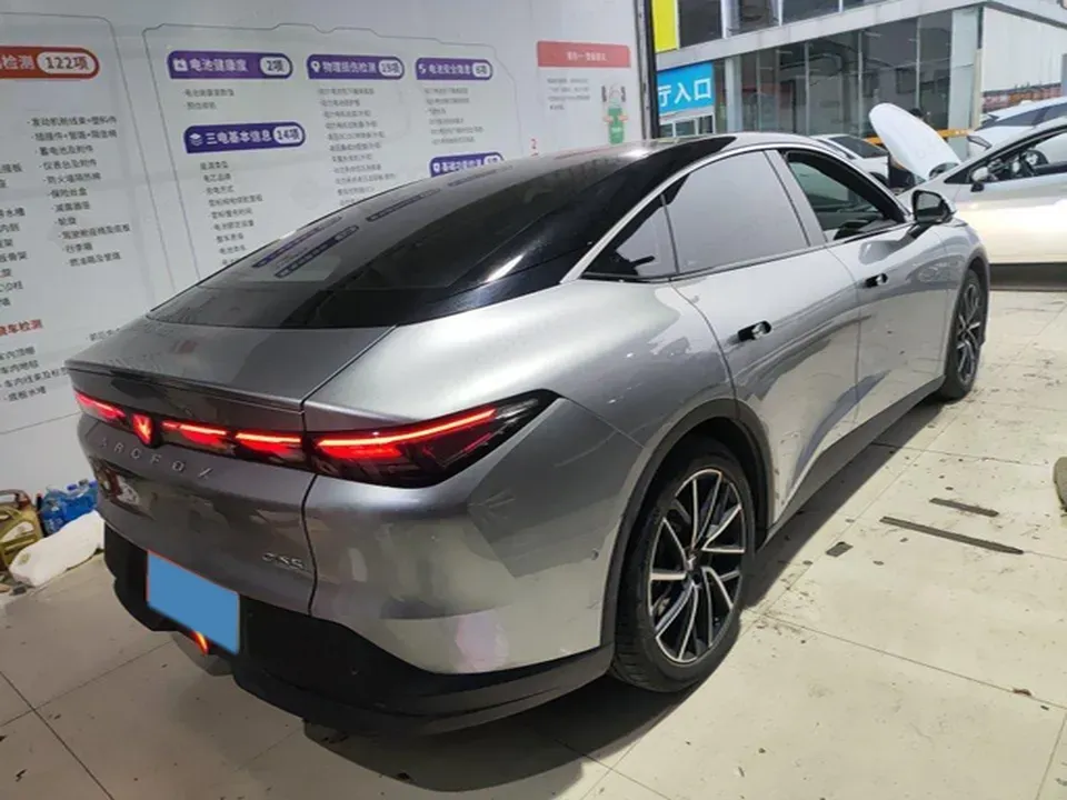 2024 ARCFOX αT5 BEV 79.2KWH,autocango,china used car exporter,china ev exporter,chinese used car exporter,chinese used ev exporter