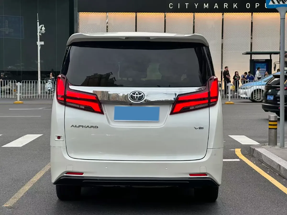 2018 Toyota Alphard 3.5L 301HP V6 8AT,autocango,china used car exporter,china ev exporter,chinese used car exporter,chinese used ev exporter