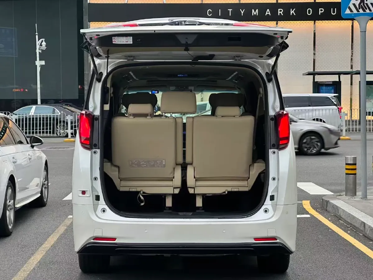 2018 Toyota Alphard 3.5L 301HP V6 8AT,autocango,china used car exporter,china ev exporter,chinese used car exporter,chinese used ev exporter