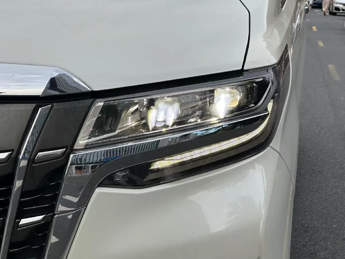 2018 Toyota Alphard 3.5L 301HP V6 8AT,autocango,china used car exporter,china ev exporter,chinese used car exporter,chinese used ev exporter