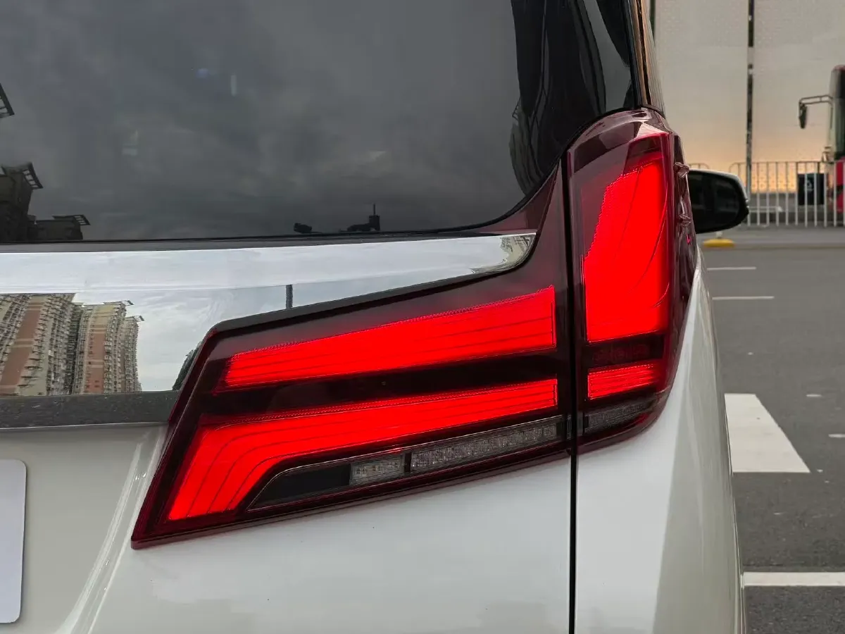 2018 Toyota Alphard 3.5L 301HP V6 8AT,autocango,china used car exporter,china ev exporter,chinese used car exporter,chinese used ev exporter