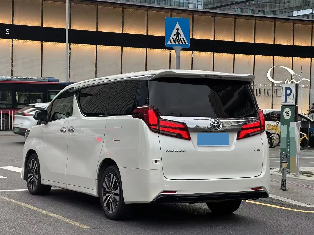 2018 Toyota Alphard 3.5L 301HP V6 8AT,autocango,china used car exporter,china ev exporter,chinese used car exporter,chinese used ev exporter