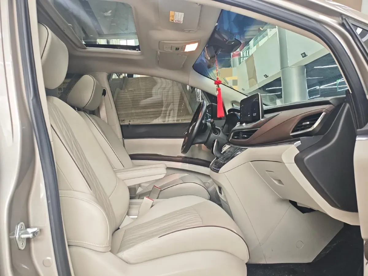 2022 Buick GL8 2.0T 237HP L4 9AT,autocango,china used car exporter,china ev exporter,chinese used car exporter,chinese used ev exporter