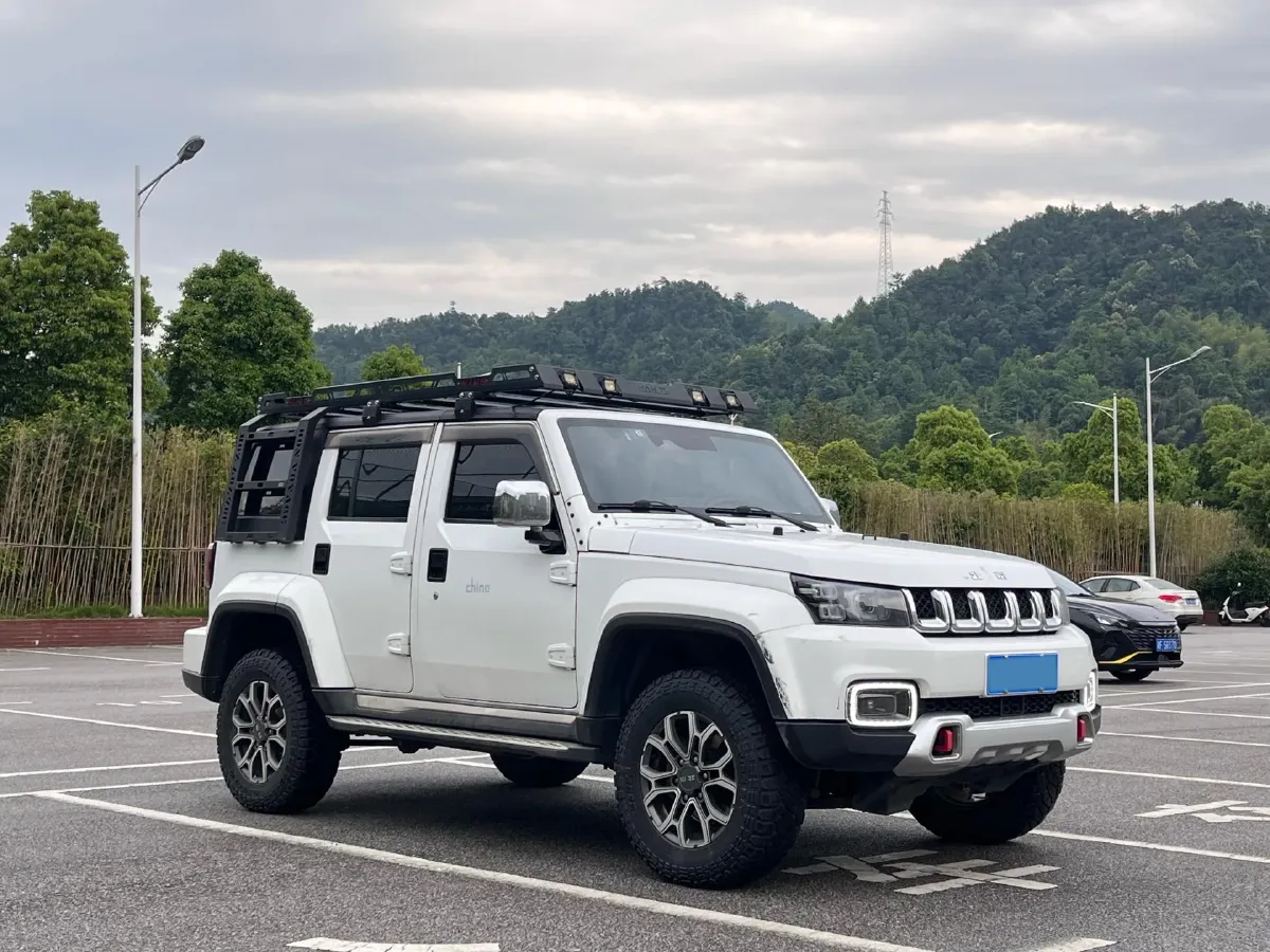 2020 Beijing BJ40 2.0T 224HP L4 8AT,autocango,china used car exporter,china ev exporter,chinese used car exporter,chinese used ev exporter