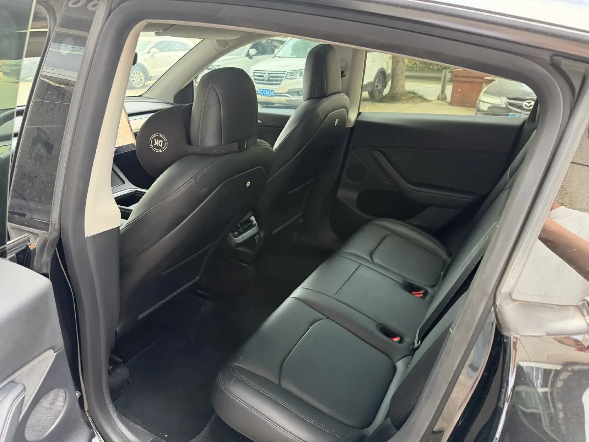 2022 Tesla Model Y BEV 60KWH,autocango,china used car exporter,china ev exporter,chinese used car exporter,chinese used ev exporter