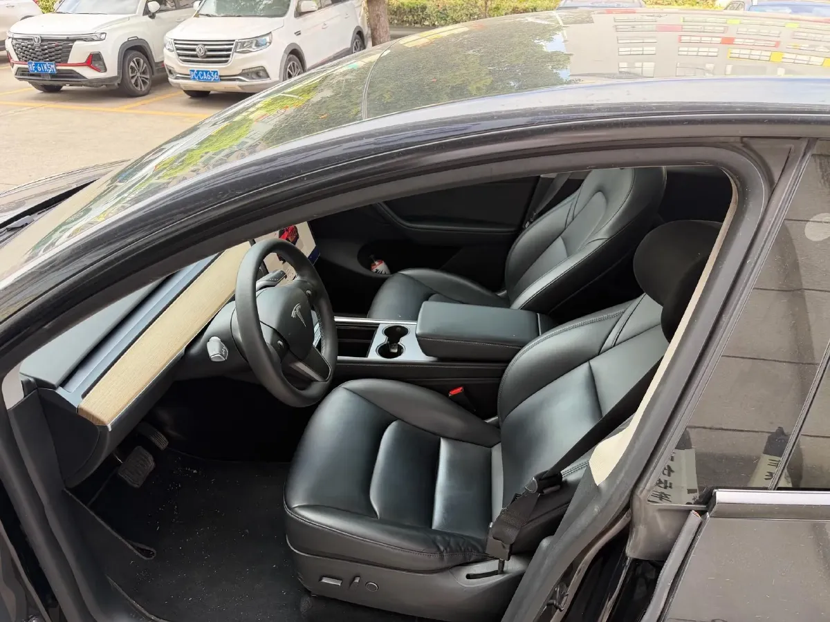 2022 Tesla Model Y BEV 60KWH,autocango,china used car exporter,china ev exporter,chinese used car exporter,chinese used ev exporter