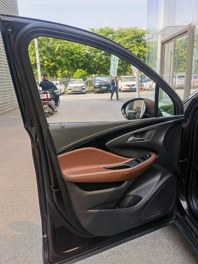2021 Buick EnvisionPlus 1.5T 169HP L4 7DCT,autocango,china used car exporter,china ev exporter,chinese used car exporter,chinese used ev exporter