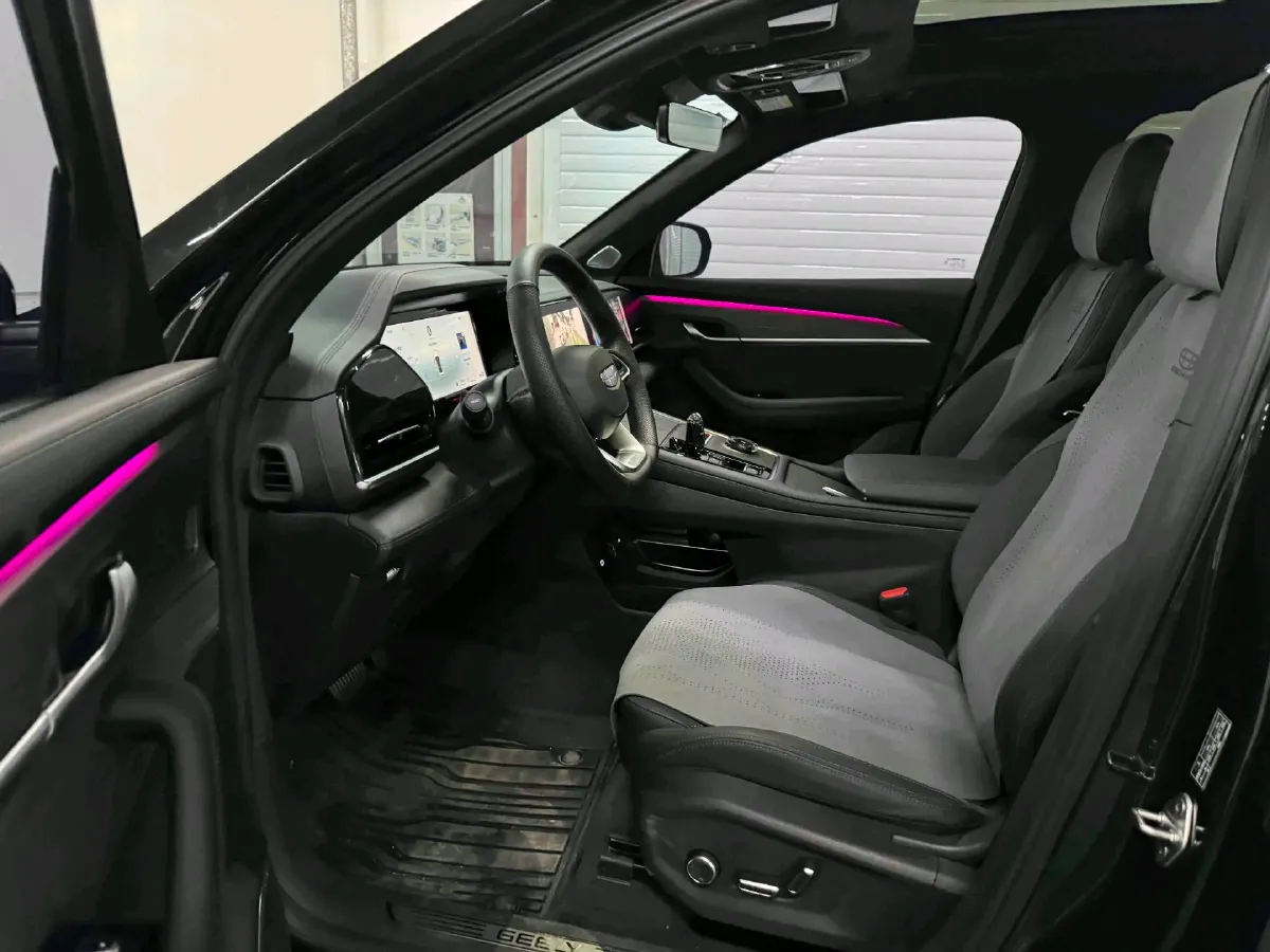 2025 Geely Monjaro 2.0T 238HP L4 8AT,autocango,china used car exporter,china ev exporter,chinese used car exporter,chinese used ev exporter