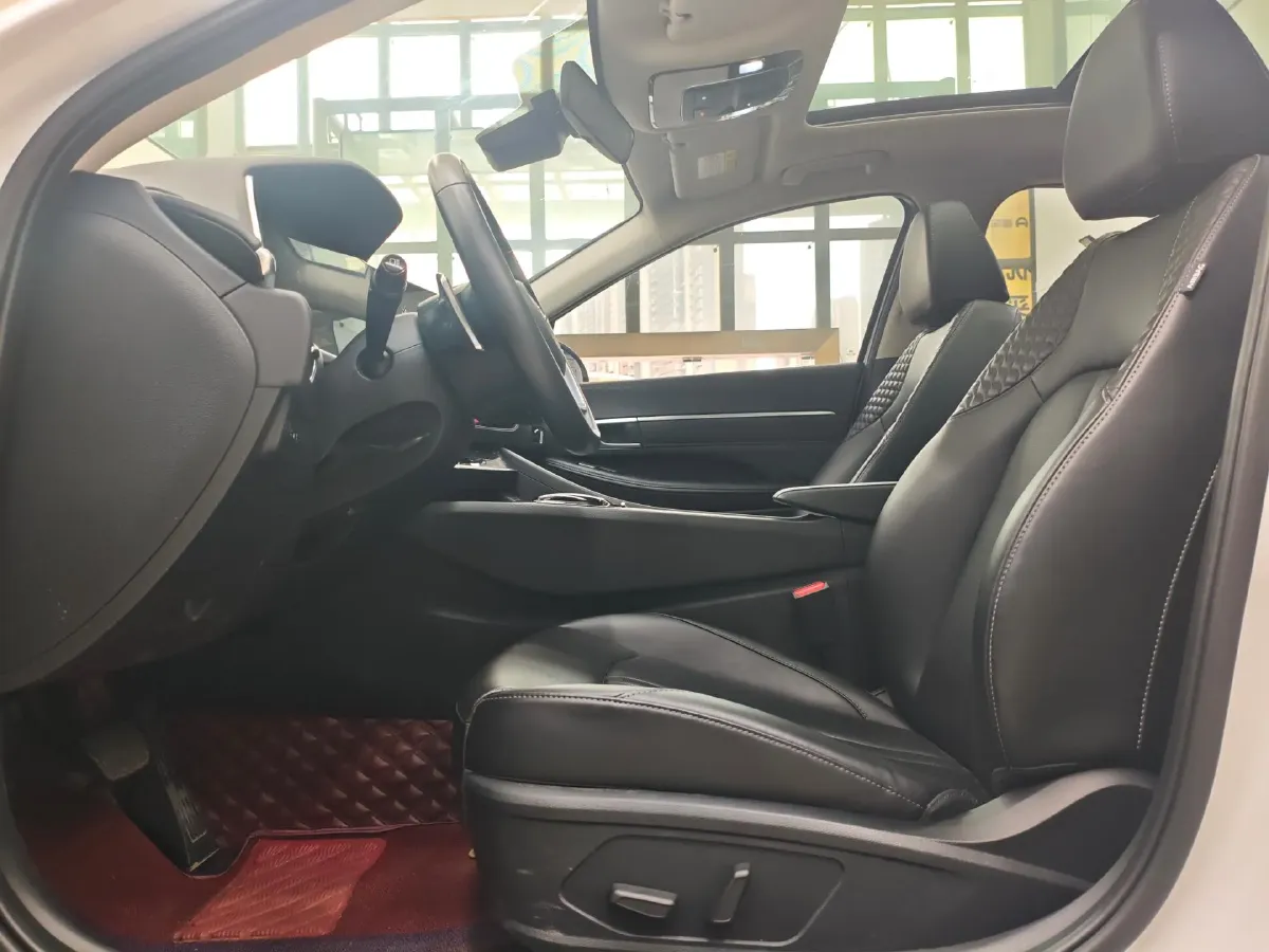 2020 Hyundai Sonata 1.5T 170HP L4 7DCT,autocango,china used car exporter,china ev exporter,chinese used car exporter,chinese used ev exporter