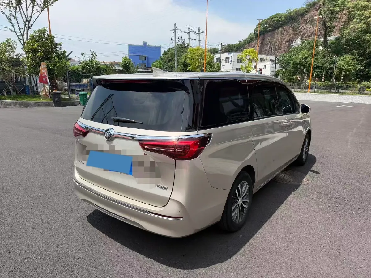 2023 Buick GL8 2.0T 237HP L4 9AT,autocango,china used car exporter,china ev exporter,chinese used car exporter,chinese used ev exporter