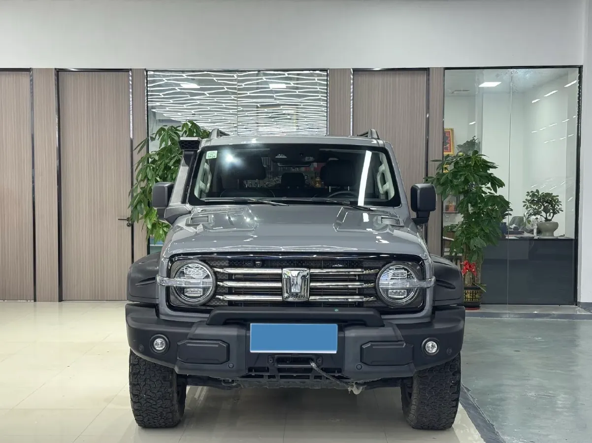 2022 Tank 300 2.0T 227HP L4 8AT,autocango,china used car exporter,china ev exporter,chinese used car exporter,chinese used ev exporter