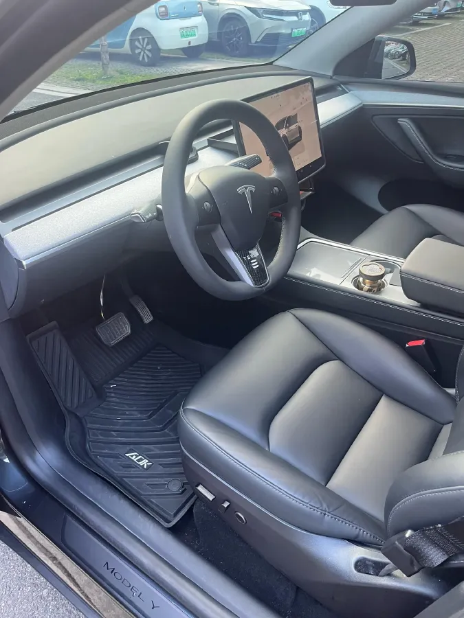 2024 Tesla Model Y BEV 78.4KWH,autocango,china used car exporter,china ev exporter,chinese used car exporter,chinese used ev exporter
