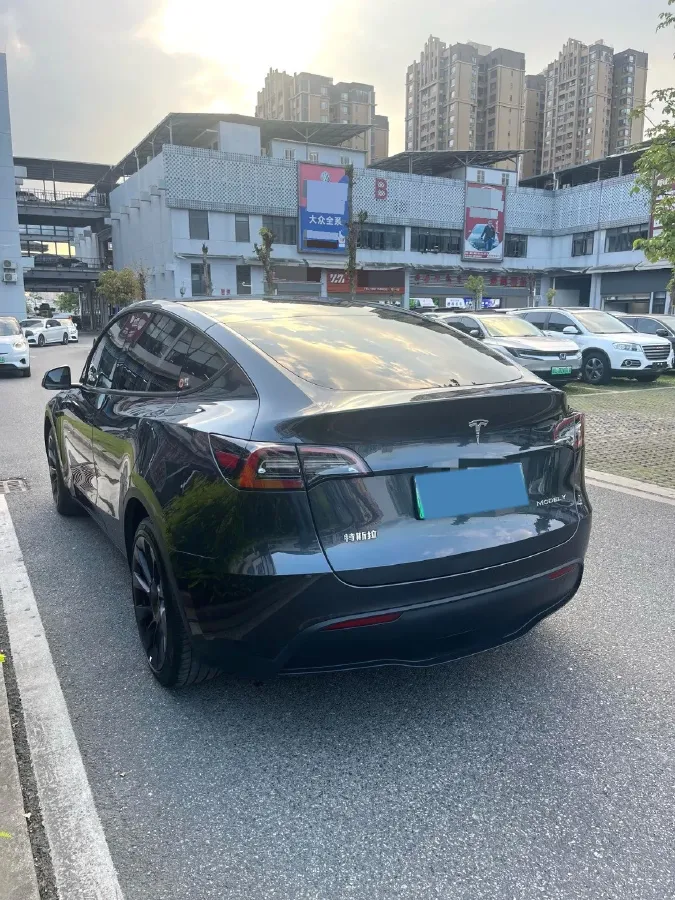 2024 Tesla Model Y BEV 78.4KWH,autocango,china used car exporter,china ev exporter,chinese used car exporter,chinese used ev exporter