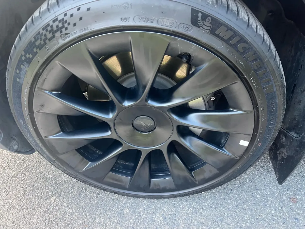 2024 Tesla Model Y BEV 78.4KWH,autocango,china used car exporter,china ev exporter,chinese used car exporter,chinese used ev exporter