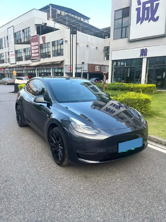 2024 Tesla Model Y BEV 78.4KWH,autocango,china used car exporter,china ev exporter,chinese used car exporter,chinese used ev exporter