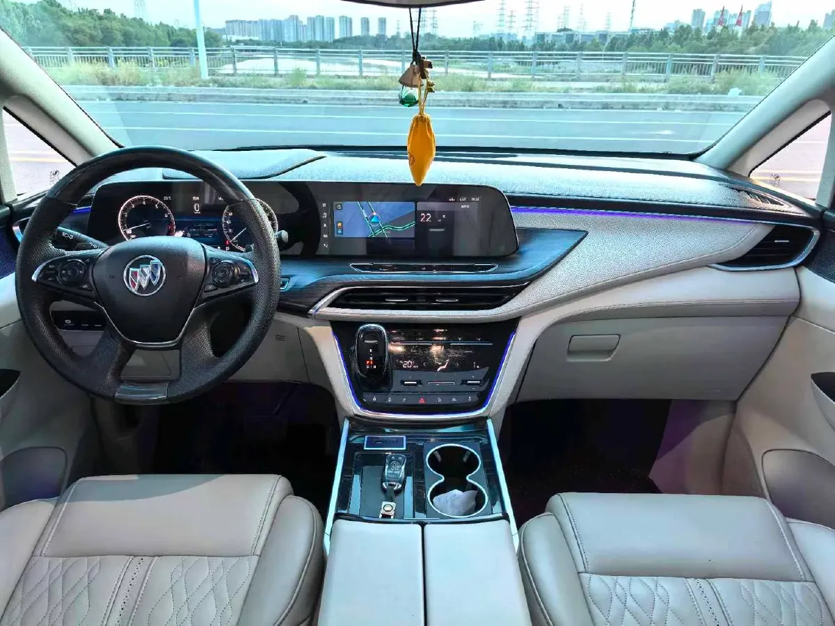 2022 Buick GL8 2.0T 237HP L4 9AT,autocango,china used car exporter,china ev exporter,chinese used car exporter,chinese used ev exporter