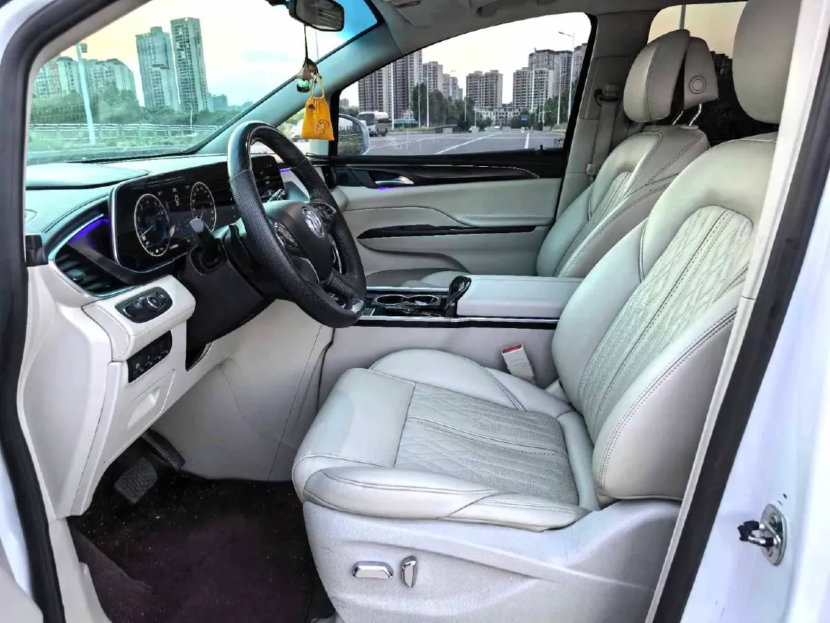 2022 Buick GL8 2.0T 237HP L4 9AT,autocango,china used car exporter,china ev exporter,chinese used car exporter,chinese used ev exporter