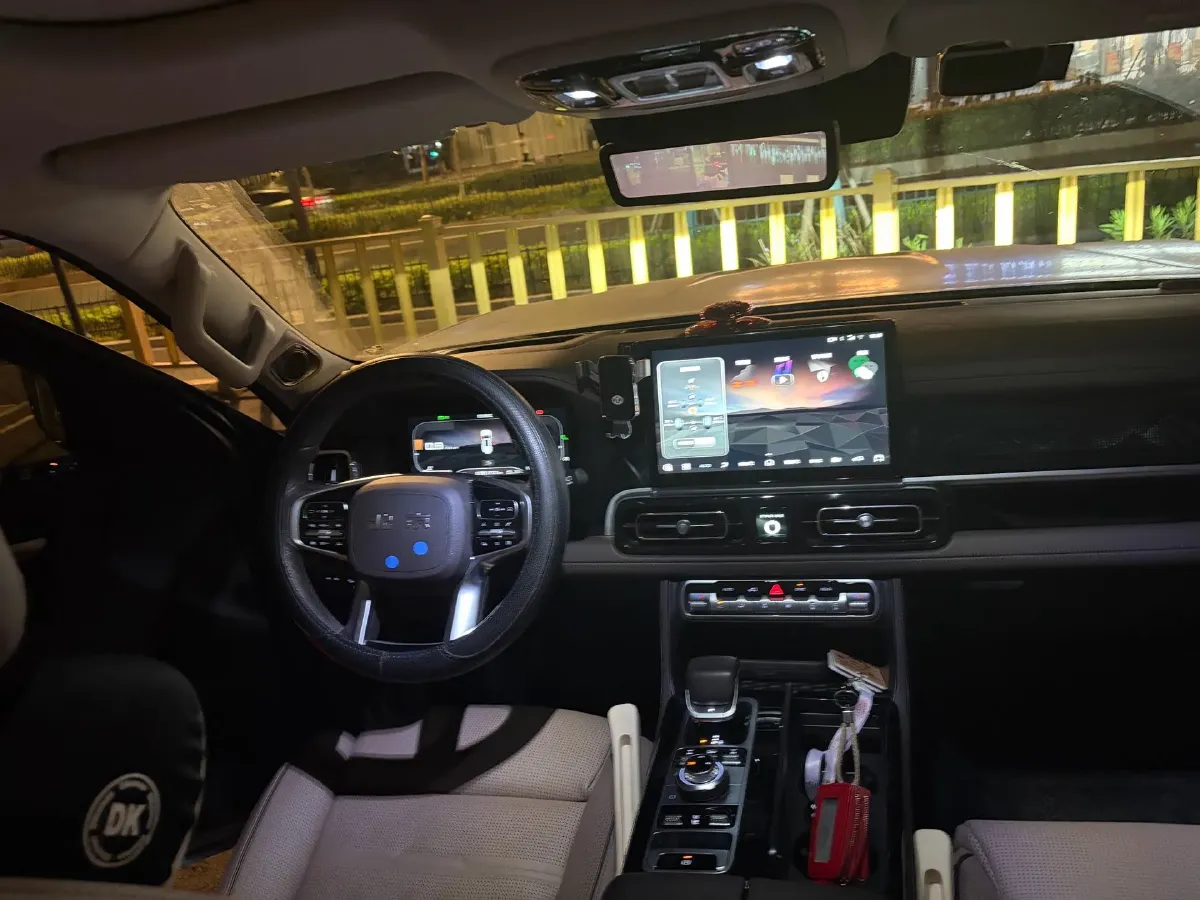 2022 Beijing BJ60 2.0T 267HP L4 8AT,autocango,china used car exporter,china ev exporter,chinese used car exporter,chinese used ev exporter