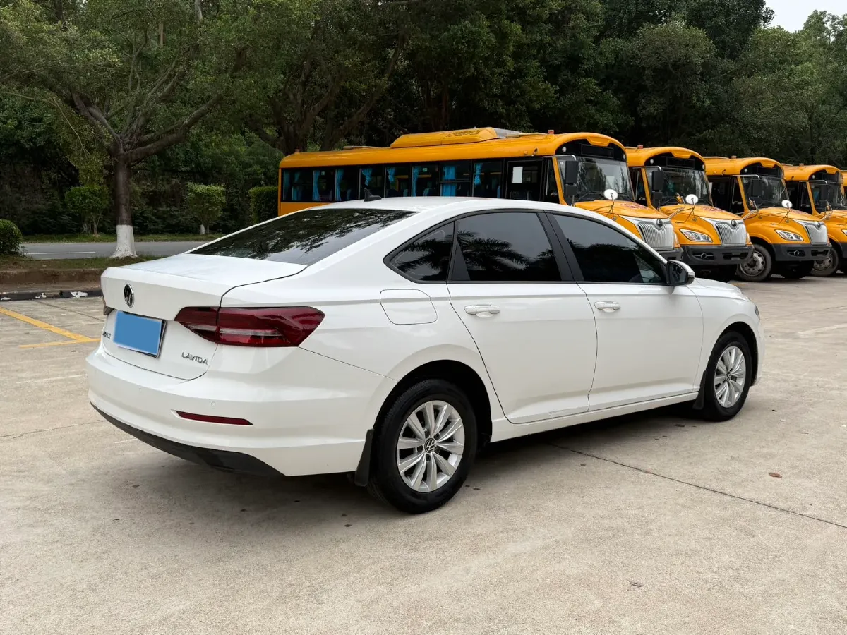 2021 Volkswagen Lavida 1.5L 113HP L4 6AT,autocango,china used car exporter,china ev exporter,chinese used car exporter,chinese used ev exporter