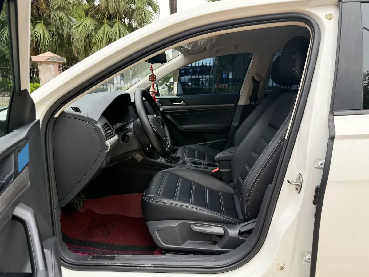 2021 Volkswagen Lavida 1.5L 113HP L4 6AT,autocango,china used car exporter,china ev exporter,chinese used car exporter,chinese used ev exporter