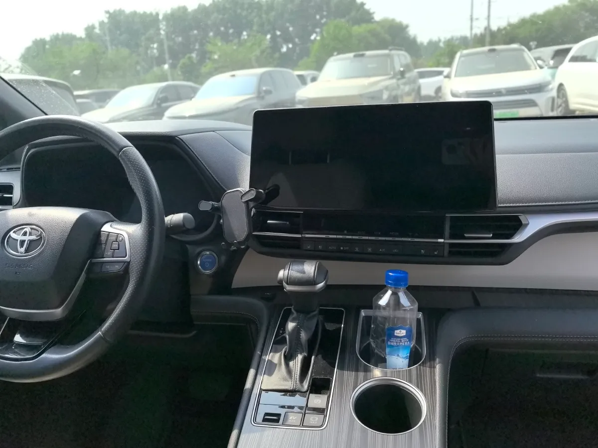 2021 Toyota Sienna 2.5L 192HP L4 E-CVT Hybrid,autocango,china used car exporter,china ev exporter,chinese used car exporter,chinese used ev exporter