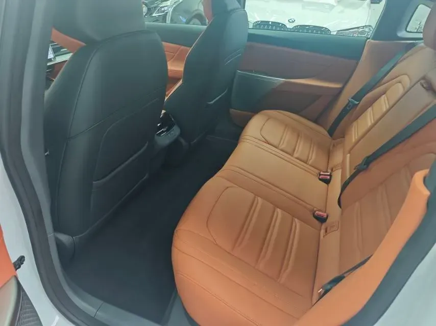 2024 DongFeng eπ eπ007 REEV 105HP REEV 28.4KWH,autocango,china used car exporter,china ev exporter,chinese used car exporter,chinese used ev exporter