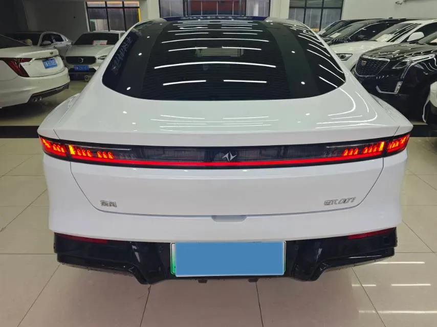 2024 DongFeng eπ eπ007 REEV 105HP REEV 28.4KWH,autocango,china used car exporter,china ev exporter,chinese used car exporter,chinese used ev exporter
