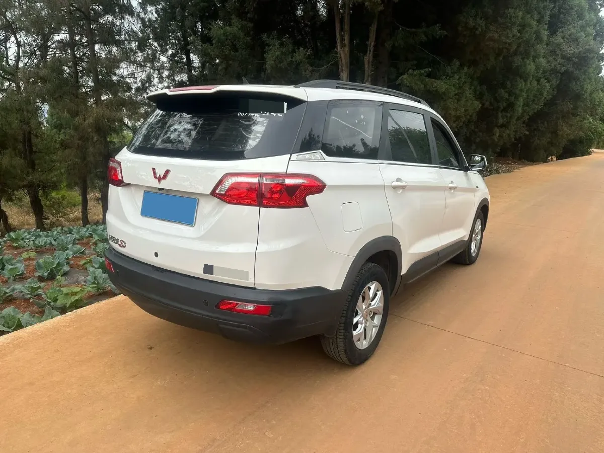 2019 Venucia M50V 1.5L 112HP L4 5MT,autocango,china used car exporter,china ev exporter,chinese used car exporter,chinese used ev exporter
