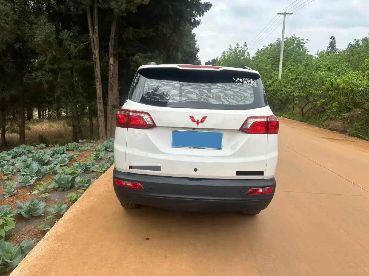 2019 Venucia M50V 1.5L 112HP L4 5MT,autocango,china used car exporter,china ev exporter,chinese used car exporter,chinese used ev exporter