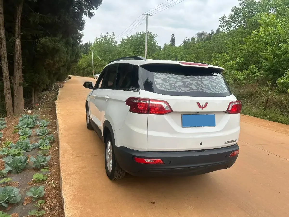 2019 Venucia M50V 1.5L 112HP L4 5MT,autocango,china used car exporter,china ev exporter,chinese used car exporter,chinese used ev exporter