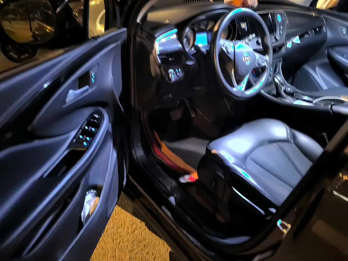 2020 Buick EnvisionPlus 1.5T 169HP L4 7DCT,autocango,china used car exporter,china ev exporter,chinese used car exporter,chinese used ev exporter