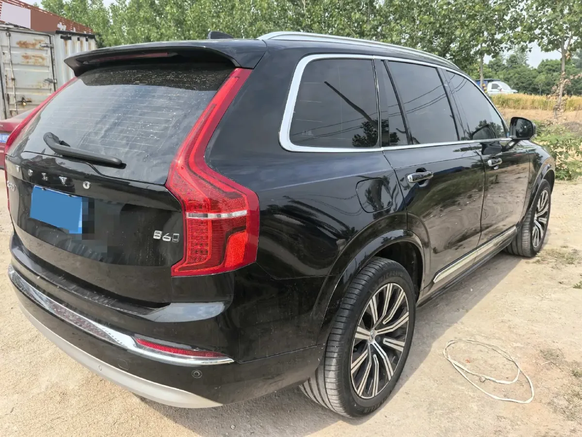2022 Volvo XC90 2.0T 250HP L4 8AT,autocango,china used car exporter,china ev exporter,chinese used car exporter,chinese used ev exporter