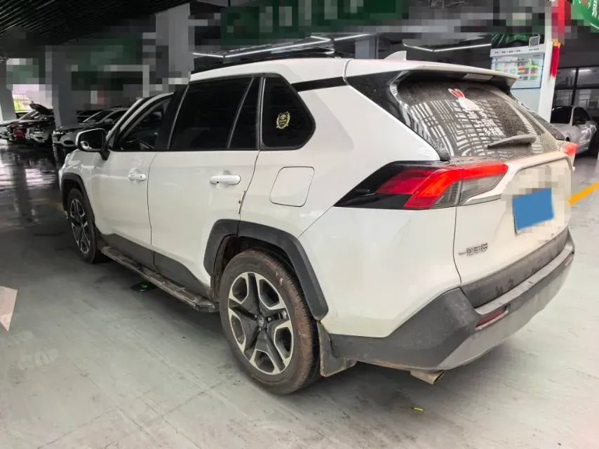 2022 Toyota RAV4 2.0L 171HP L4 CVT,autocango,china used car exporter,china ev exporter,chinese used car exporter,chinese used ev exporter