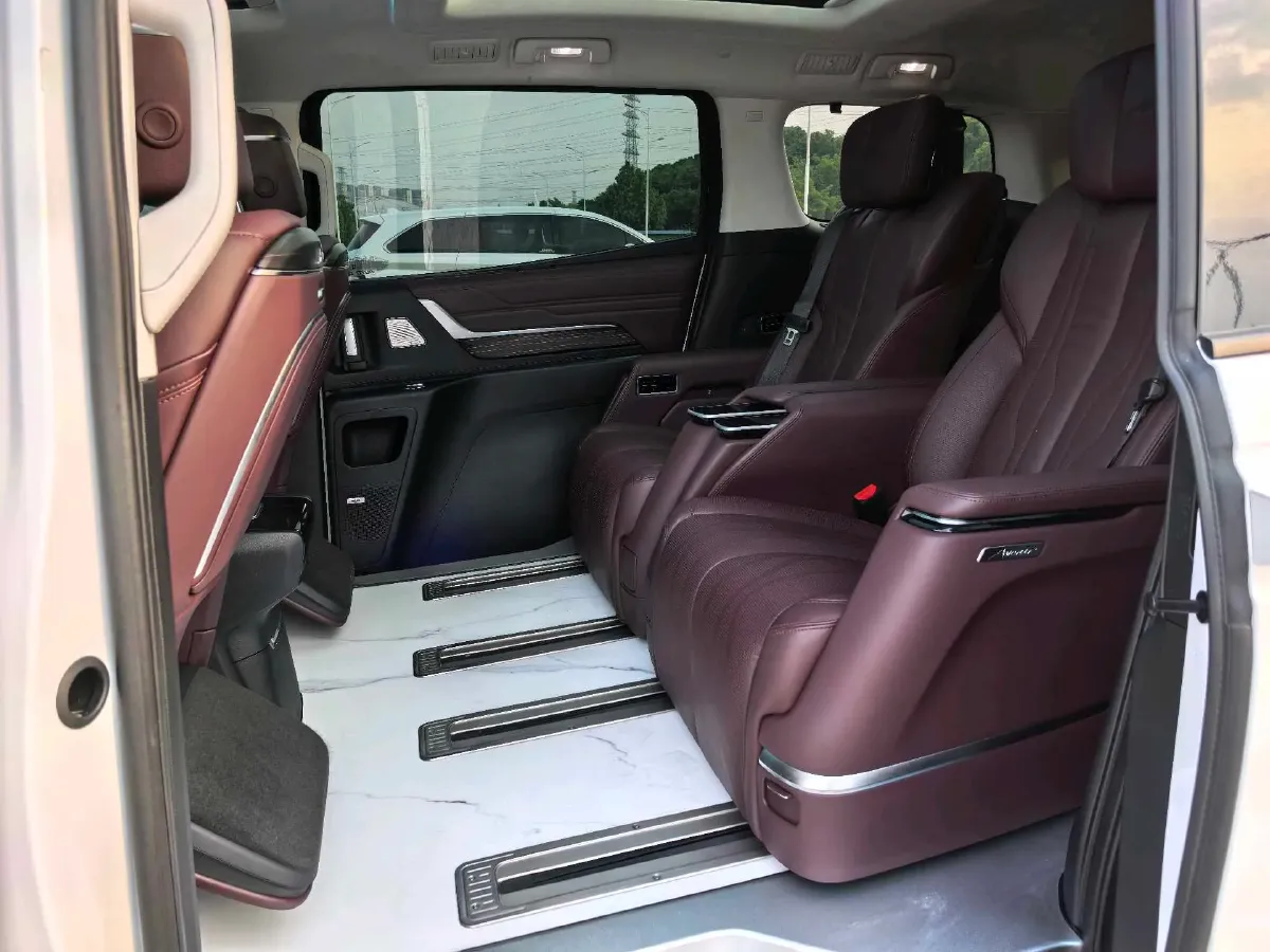 2023 Buick Century 2.0T 237HP L4 9AT,autocango,china used car exporter,china ev exporter,chinese used car exporter,chinese used ev exporter