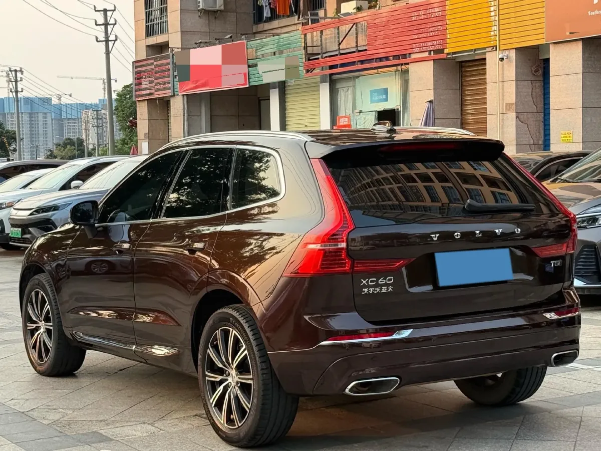2021 Volvo XC60 2.0T 250HP L4 8AT,autocango,china used car exporter,china ev exporter,chinese used car exporter,chinese used ev exporter